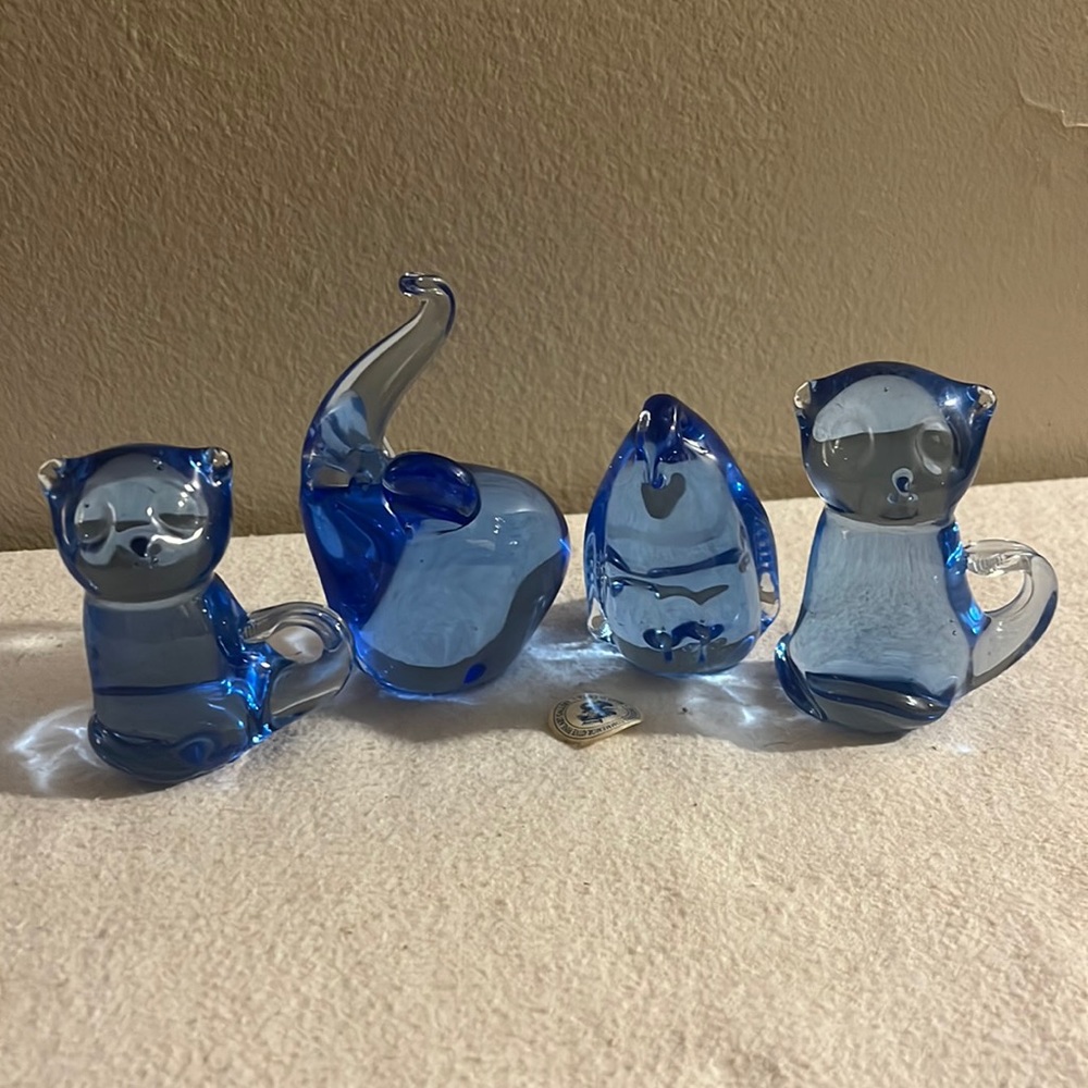 4 US Commemorative Fine Art Gallery Blue Glass Figurines *As Is*